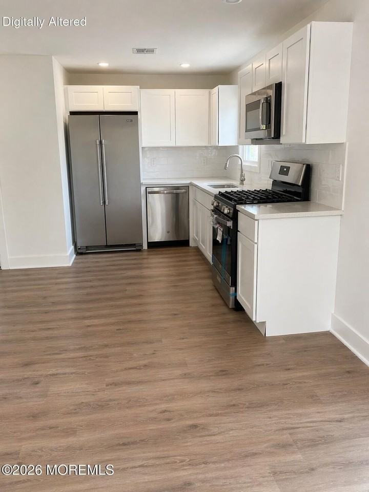 506 Bath Ave #2 - Photo 3 of 9