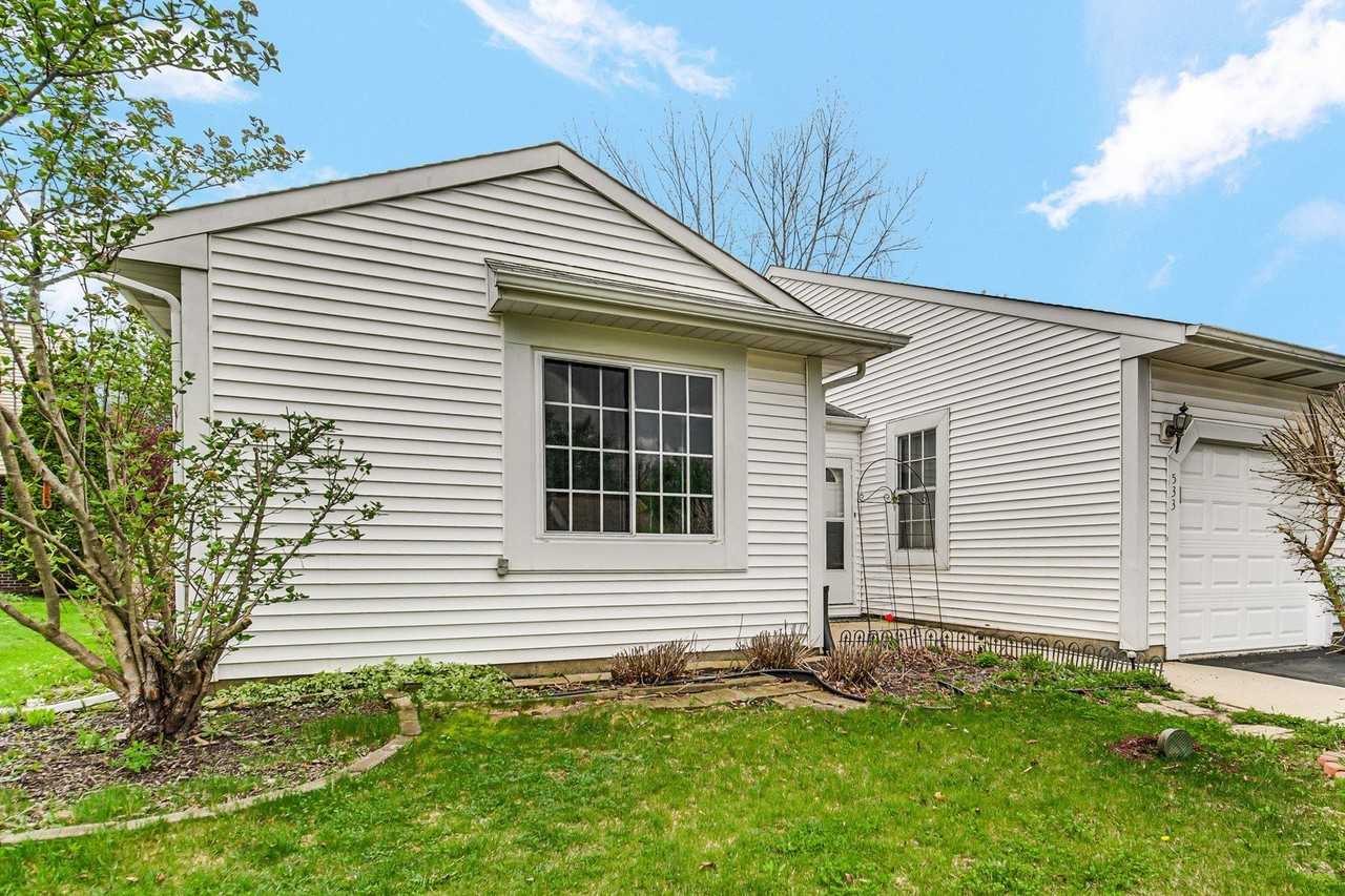 533 Lyon Dr - Photo 3 of 17