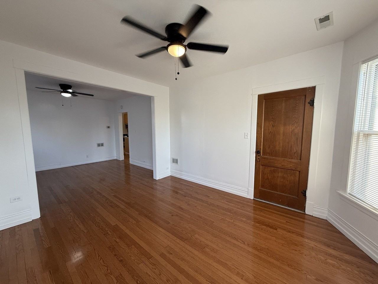 4129 W School St #2 - Photo 4 of 21