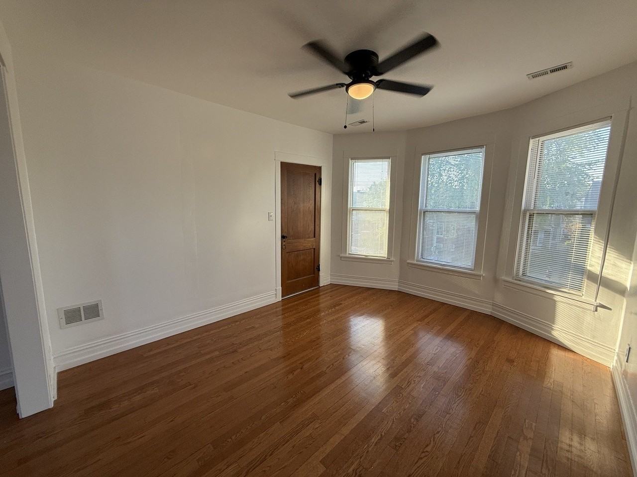 4129 W School St #2 - Photo 6 of 21