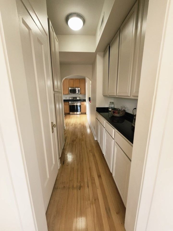 6724 S Paxton Ave #3 - Photo 7 of 20