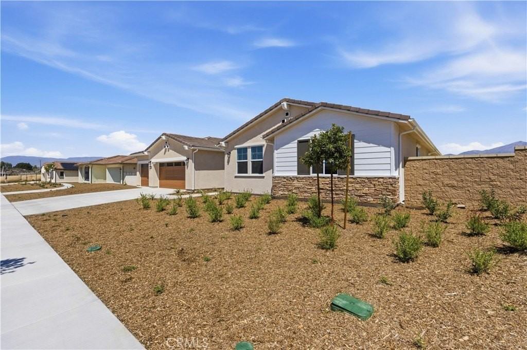 11647 Saddleback Dr - Photo 2 of 50