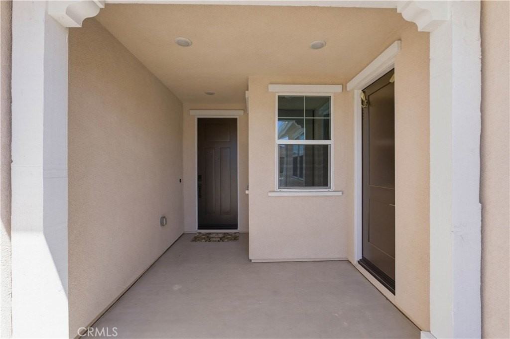 11647 Saddleback Dr - Photo 4 of 50