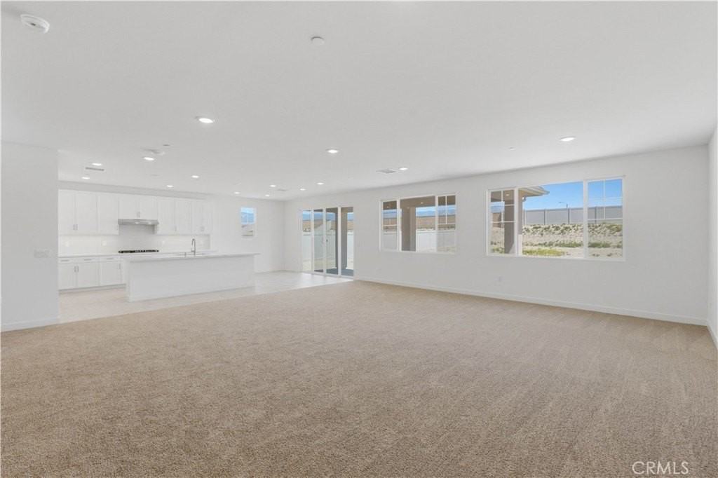 11647 Saddleback Dr - Photo 7 of 50