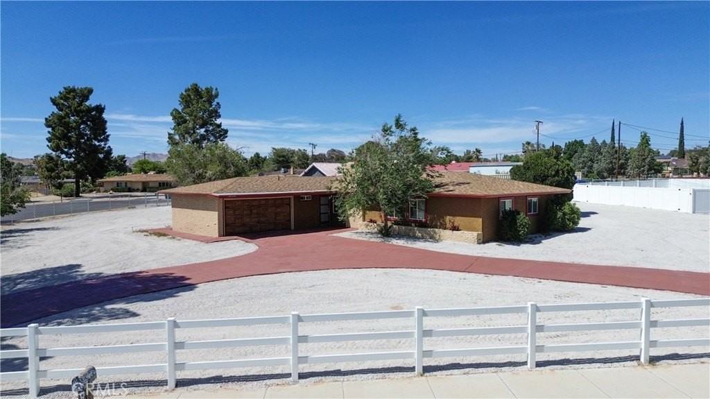 18328 Symeron Rd - Photo 2 of 50