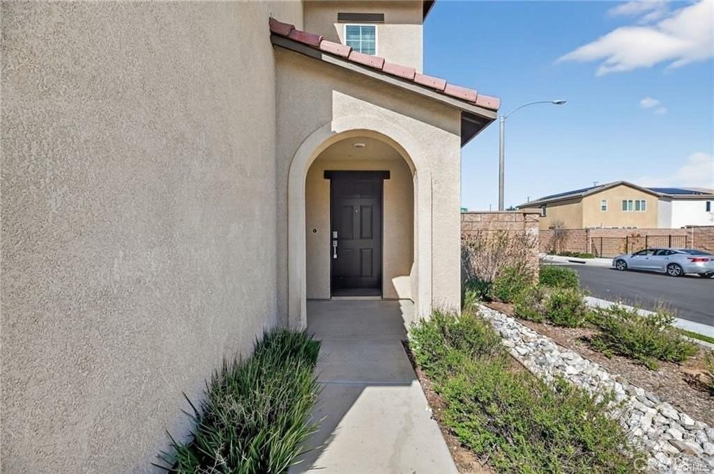 30826 Grand Prix Ct - Photo 4 of 28