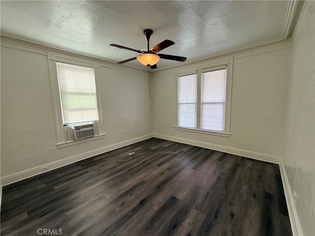 419 Cajon St - Photo 4 of 25