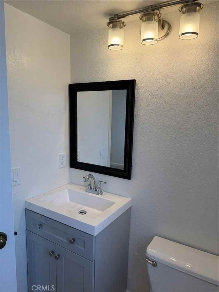 208 Santa Rosa Ct #208 - Photo 5 of 15