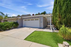 featured image of 18785 Paseo Picasso