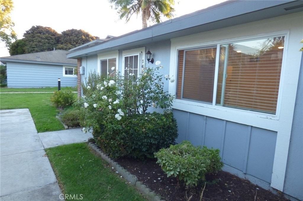 16392 De Anza Cir - Photo 3 of 20