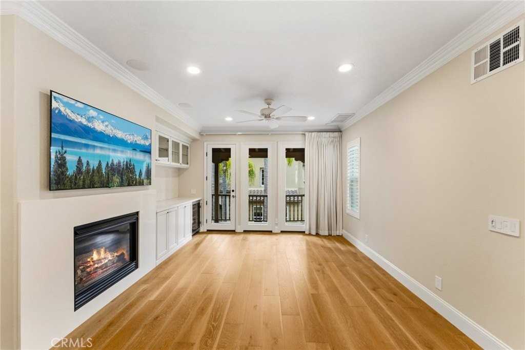 21261 Baeza Cir - Photo 5 of 50