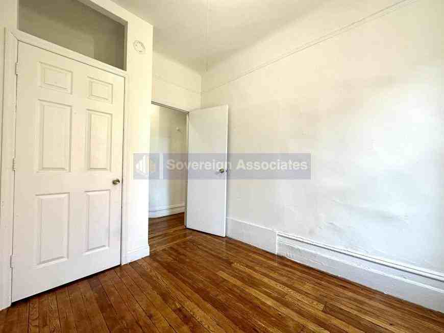 3139 Broadway - Photo 6 of 10