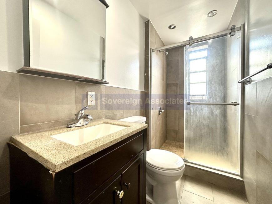 3139 Broadway - Photo 7 of 10