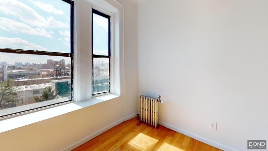 387 S 4th St - Photo 5 of 7