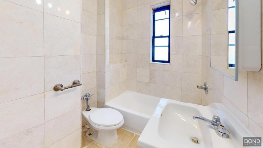 387 S 4th St - Photo 7 of 7