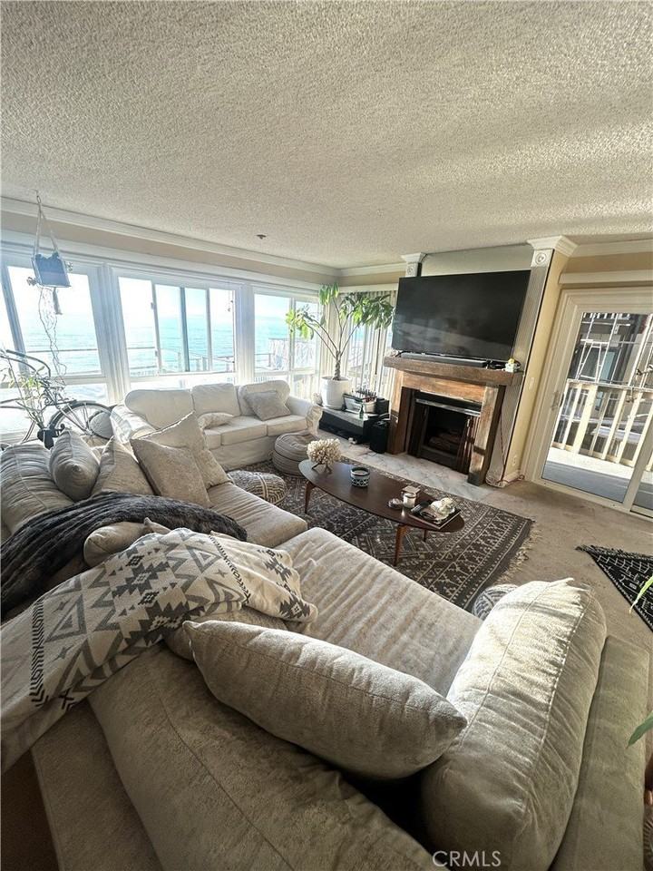 625 Esplanade #49 - Photo 2 of 19
