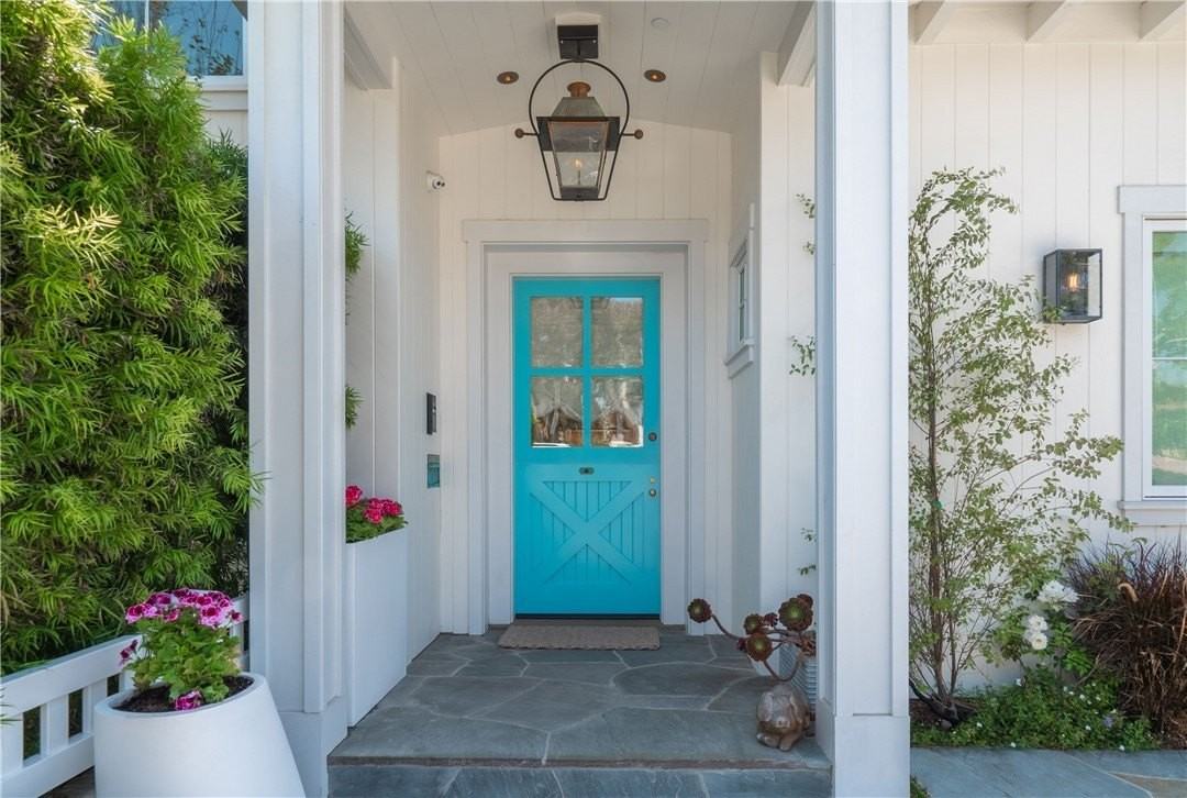 3403 Laurel Ave - Photo 2 of 50