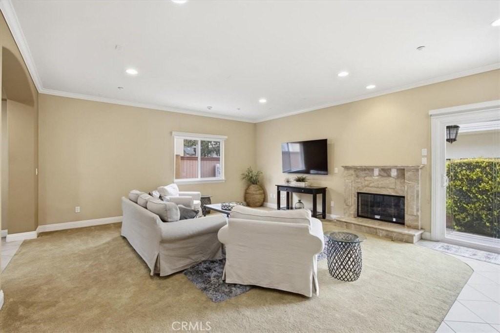 1805 Speyer Ln #B - Photo 2 of 35