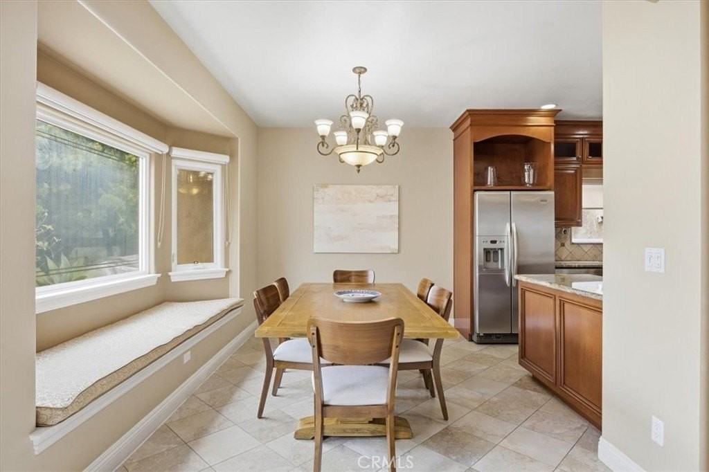 1805 Speyer Ln #B - Photo 5 of 35