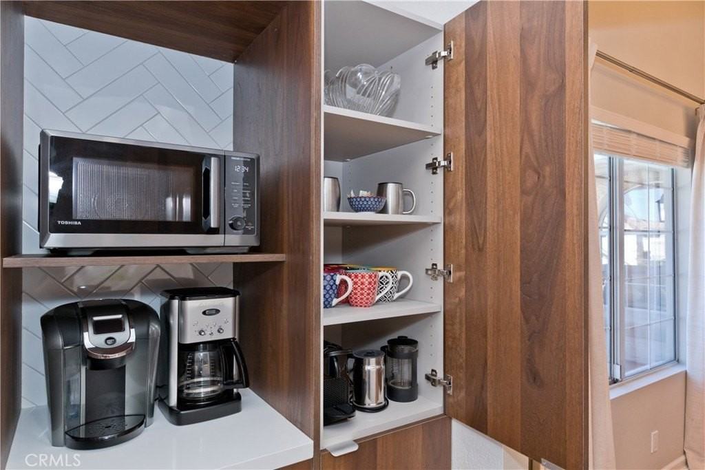 505 S Farrell Dr #H44 - Photo 7 of 18