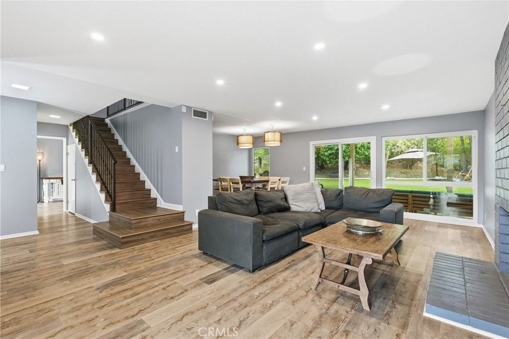 5500 Blanco Ave - Photo 5 of 37