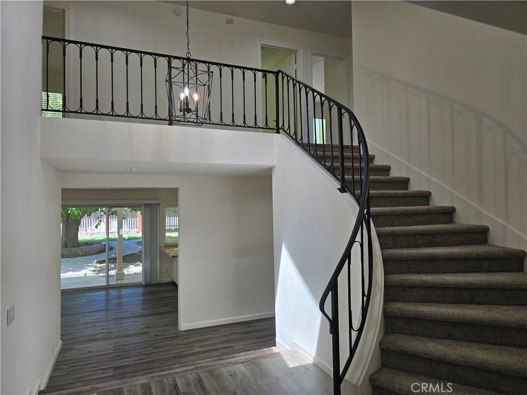 25317 Avenida Ronada - Photo 4 of 50