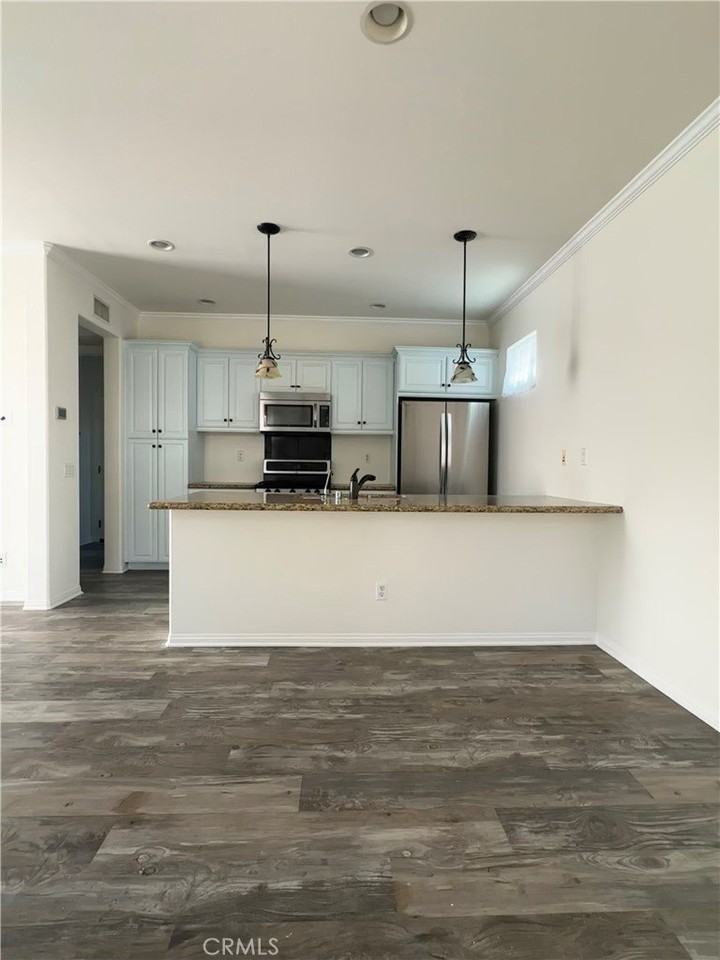 3224 S Bethany Paseo - Photo 3 of 15