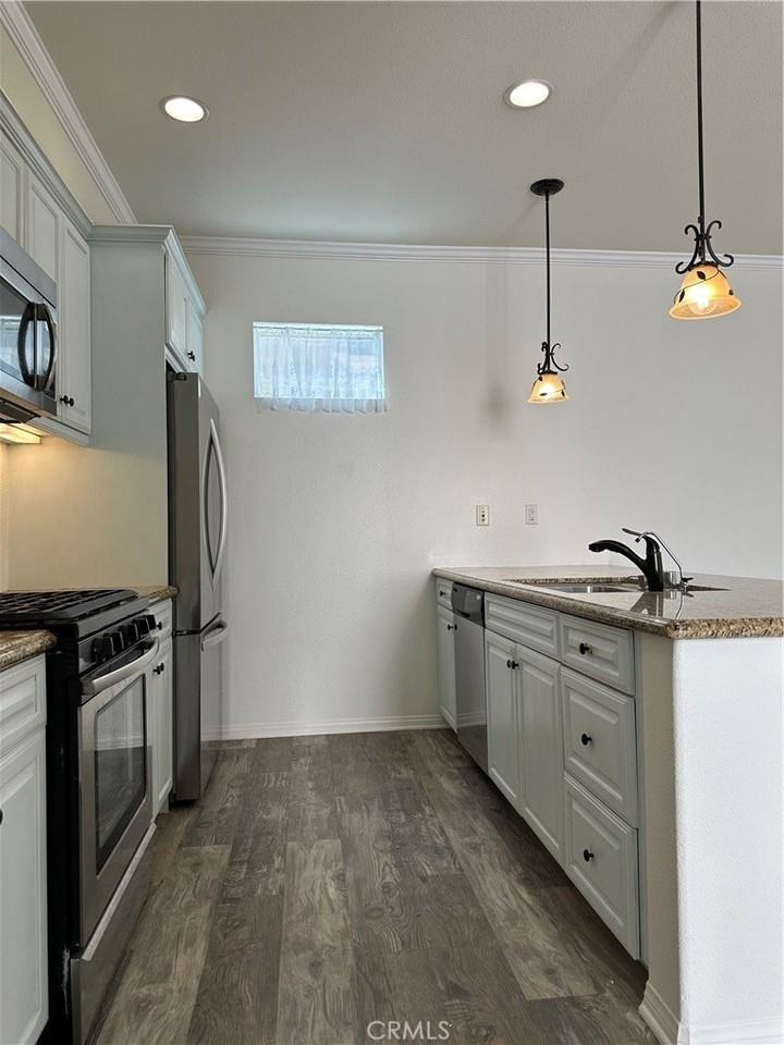 3224 S Bethany Paseo - Photo 4 of 15