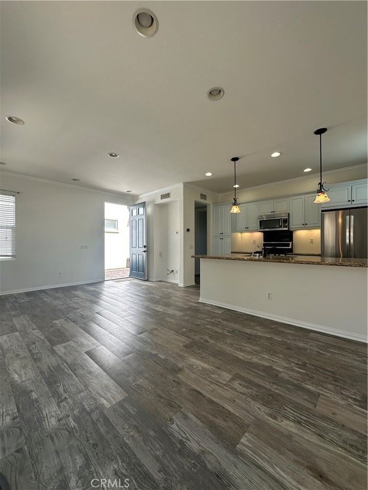 3224 S Bethany Paseo - Photo 5 of 15