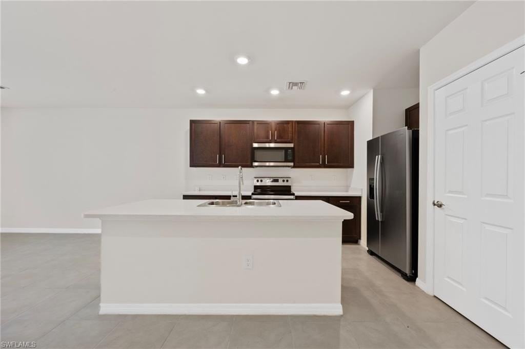 15071 Wildflower Cir - Photo 2 of 23