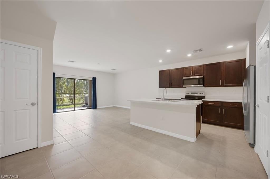 15071 Wildflower Cir - Photo 3 of 23