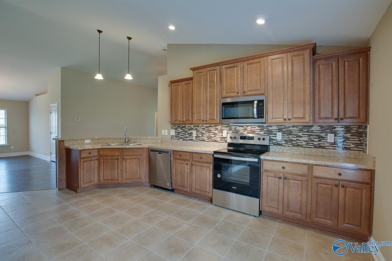 103 Fields Pond Dr - Photo 4 of 26