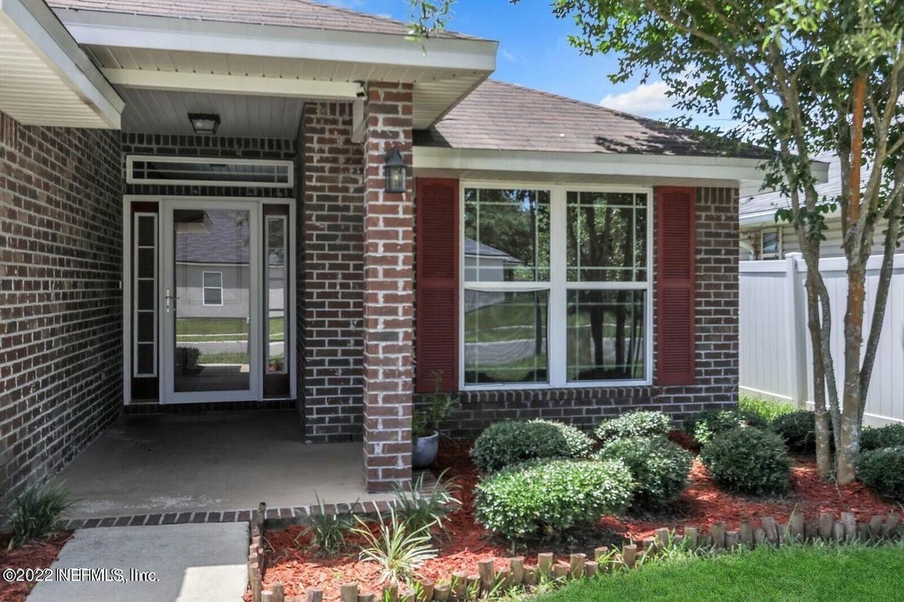 5816 Round Table Rd - Photo 3 of 11