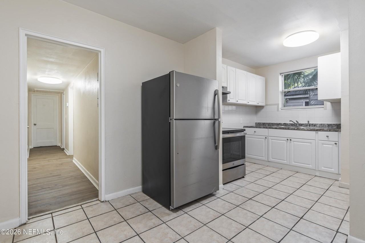 3047 Post St - Photo 7 of 14