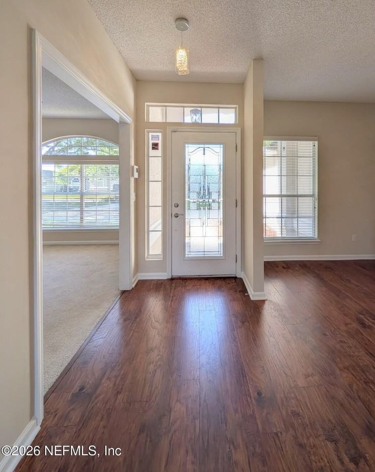 12171 Basalt Dr N - Photo 4 of 25