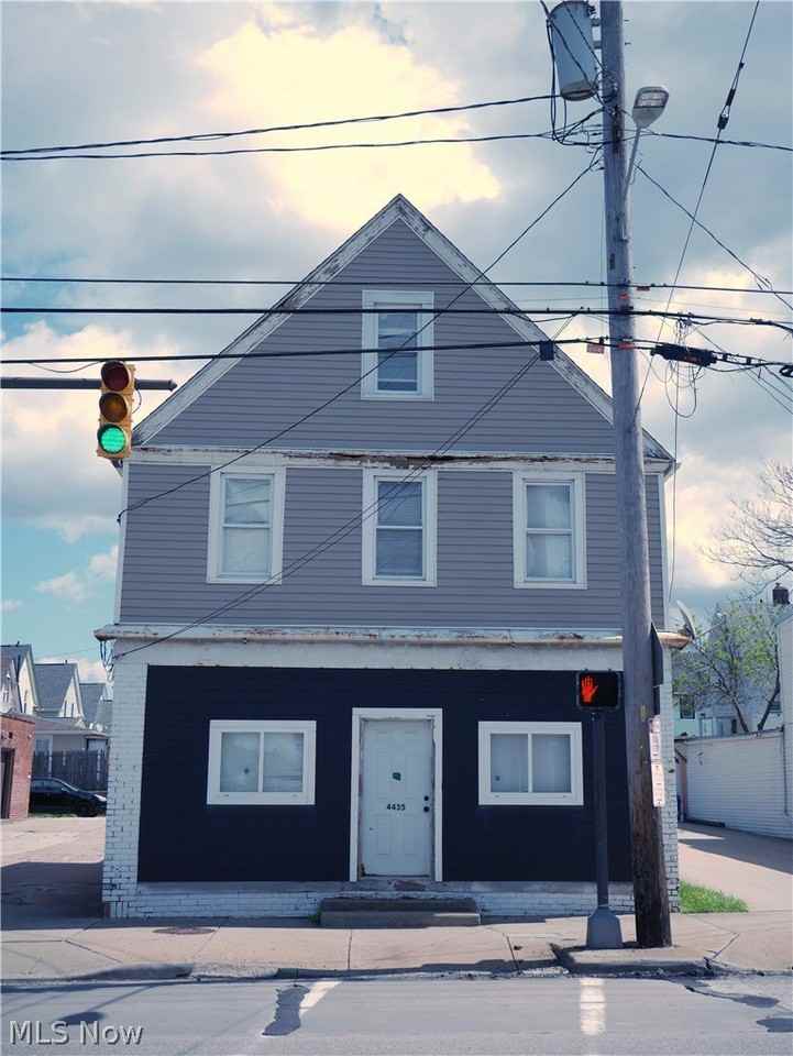 4435 State Rd