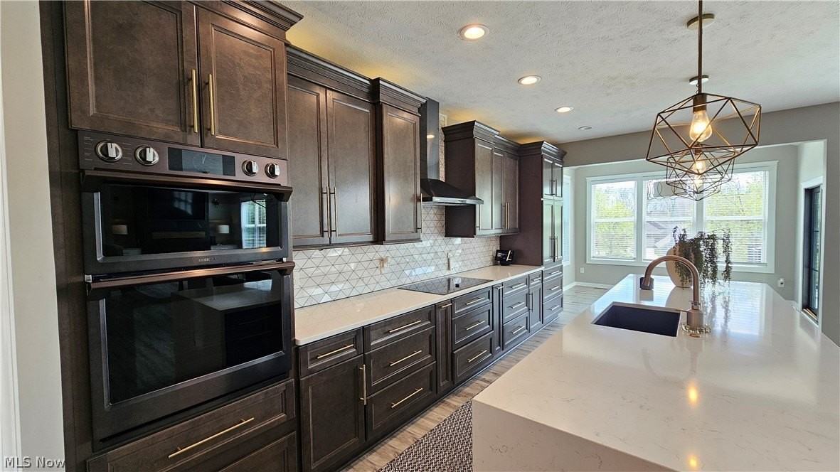 9337 Ellis Way - Photo 3 of 32