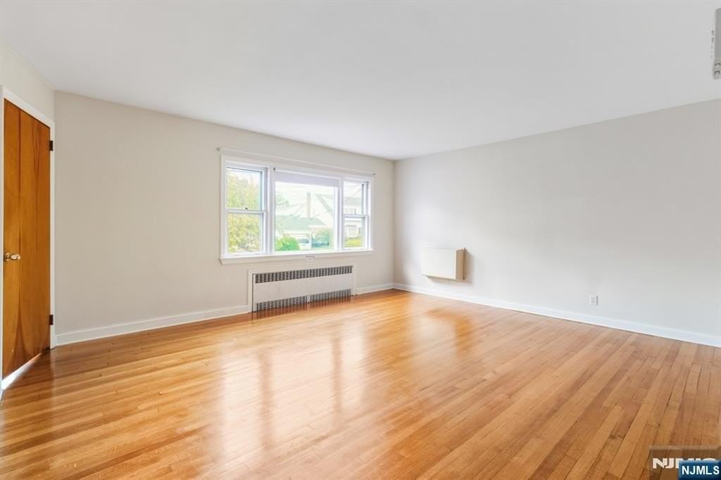 99 Spencer Ave - Photo 3 of 29