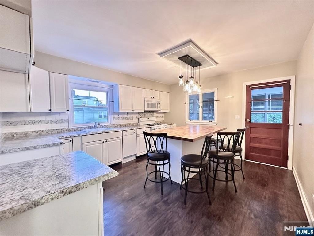 99 Spencer Ave - Photo 6 of 29