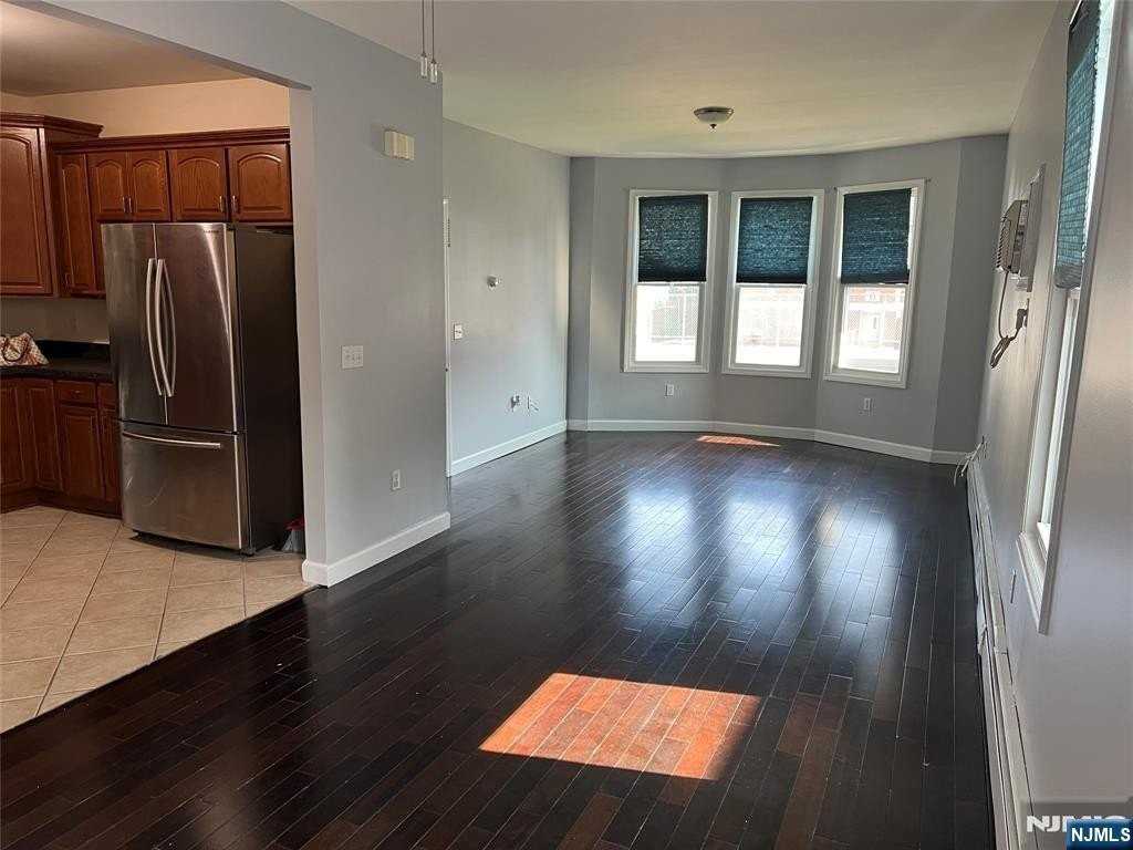 68 Liberty St 1st Fl - Photo 3 of 23