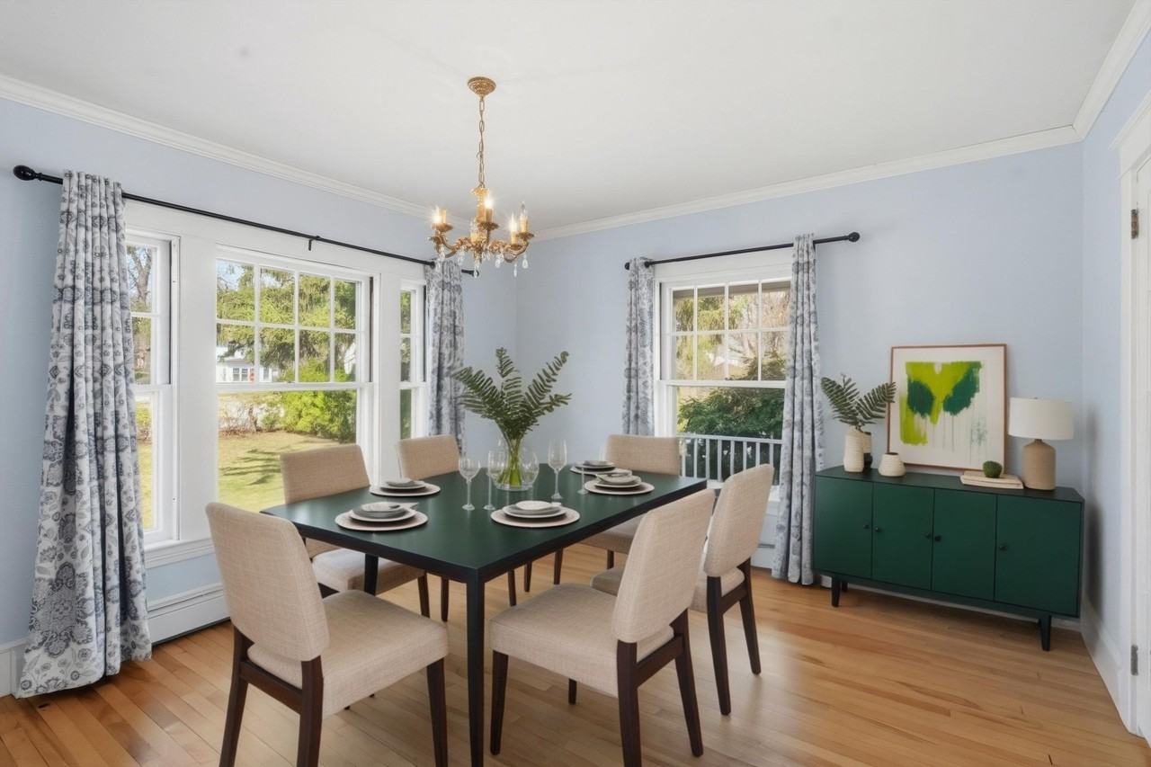 198 Linden St - Photo 5 of 50