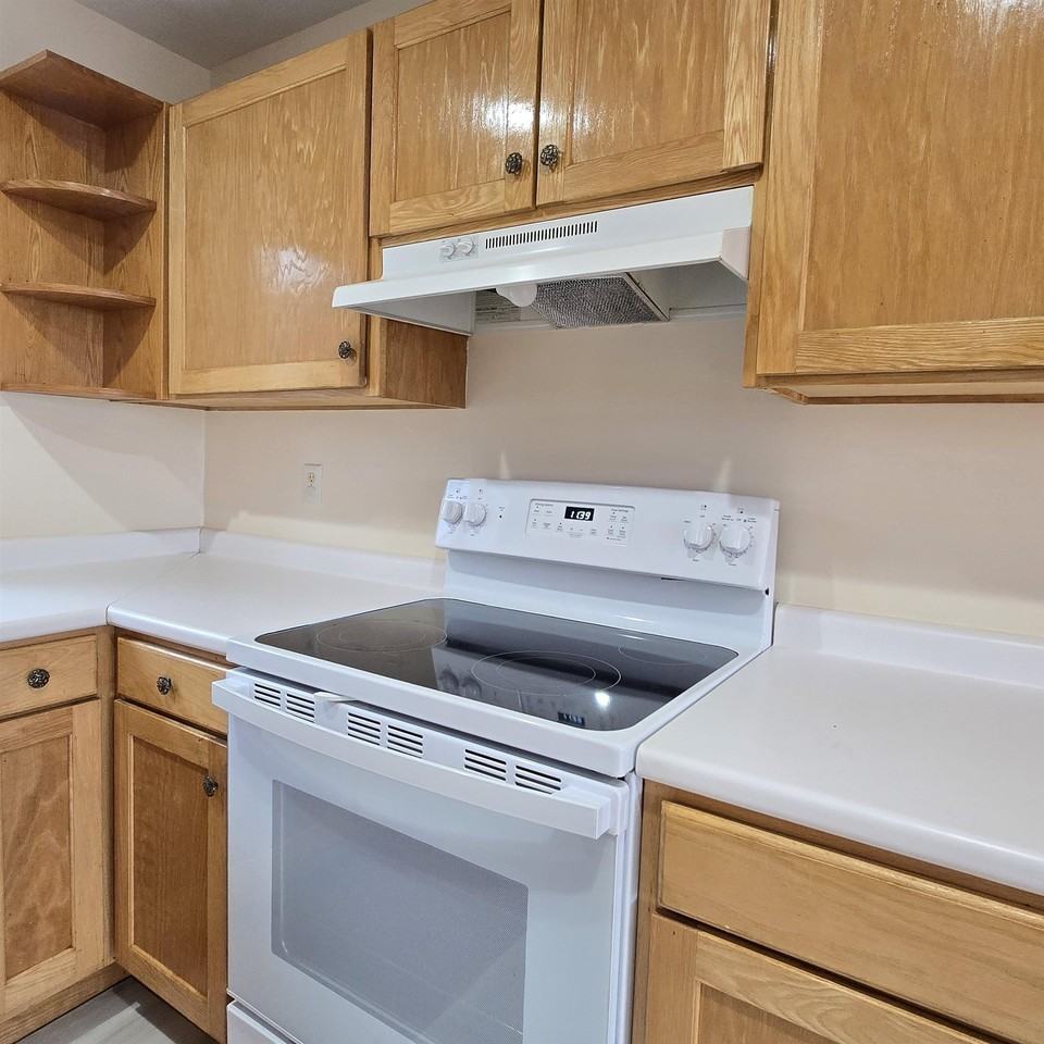 126 Range Rd - Photo 3 of 10