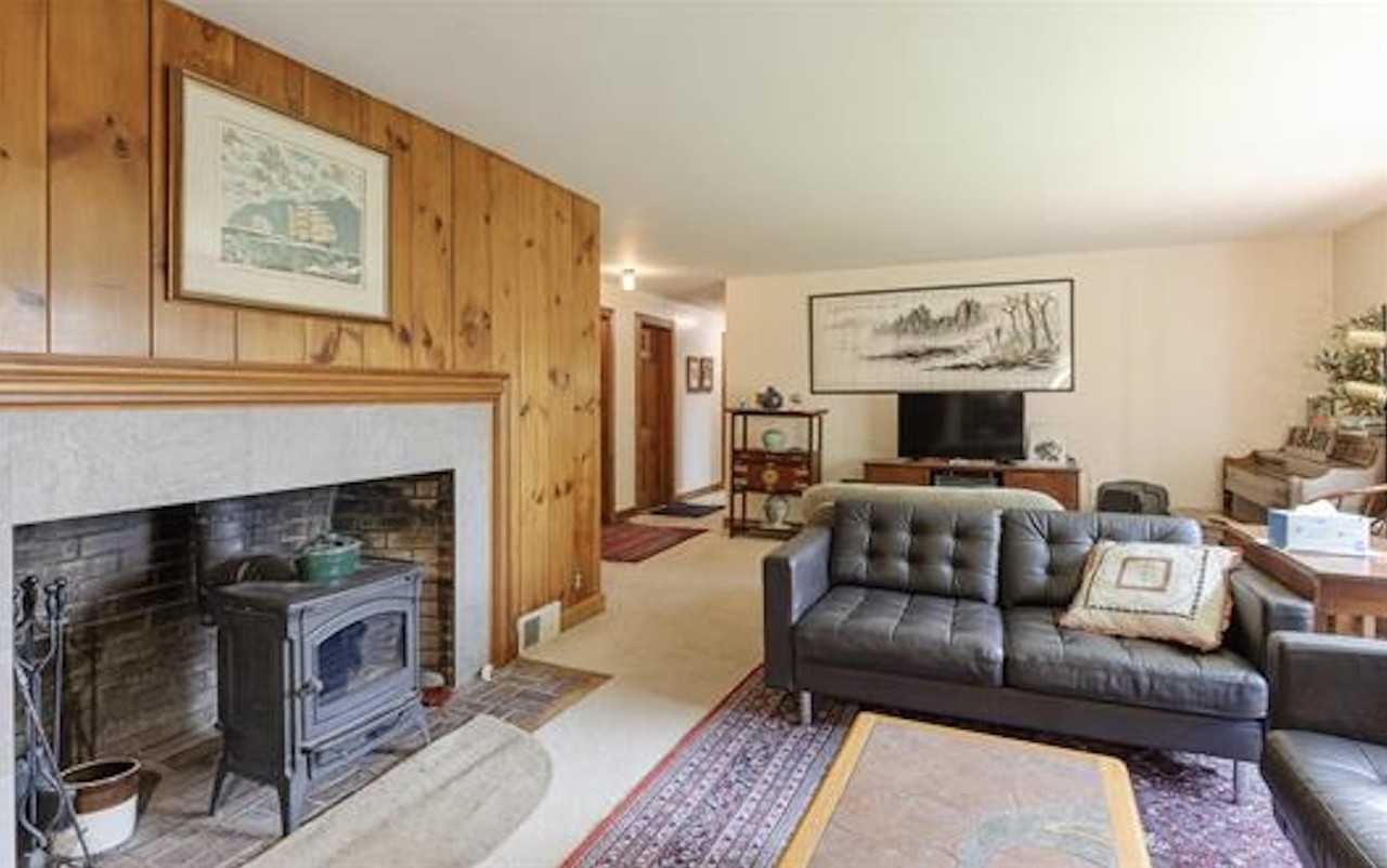 51 Prospect Hill Rd - Photo 7 of 34