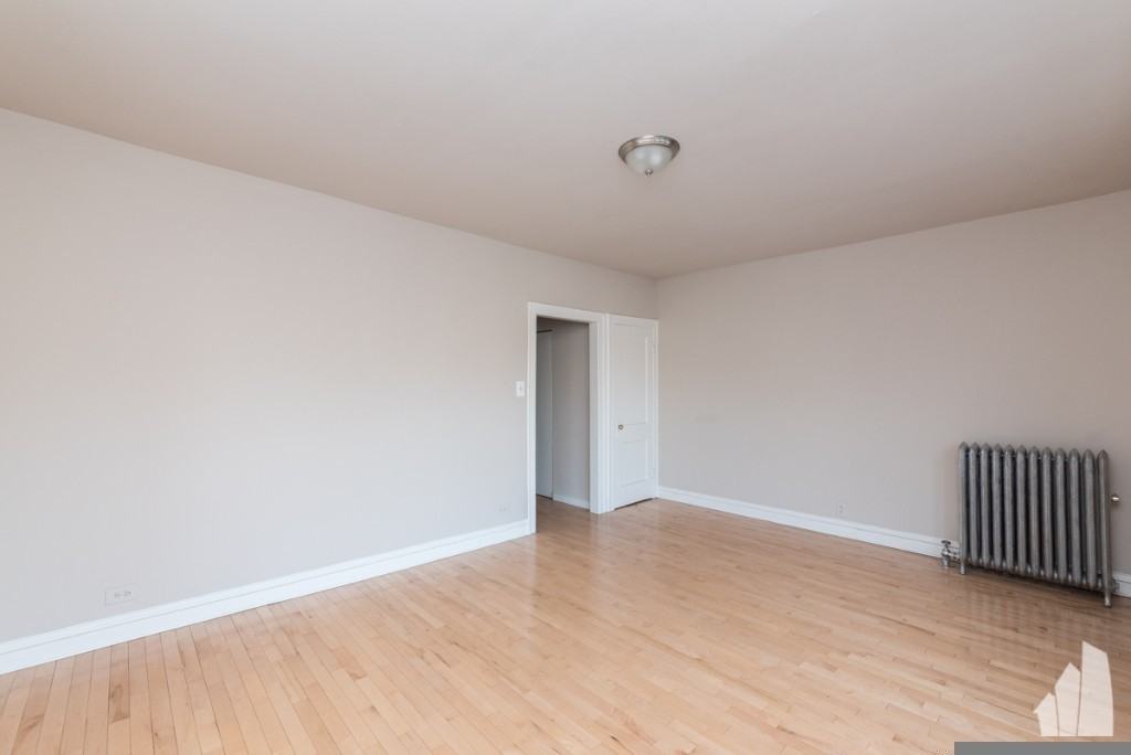 5662 N Ridge Ave #62-2J - Photo 4 of 12