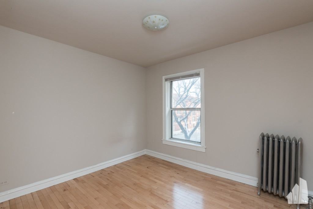 5662 N Ridge Ave #62-2J - Photo 6 of 12