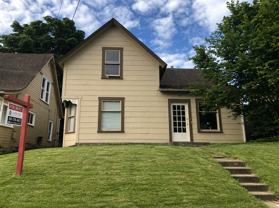 412 Lakeway Dr - Photo 1 of 1