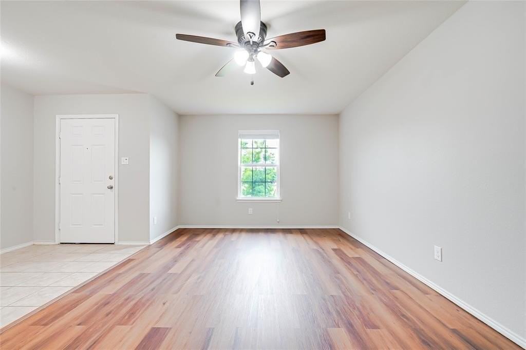 140 Waxberry Dr - Photo 3 of 22