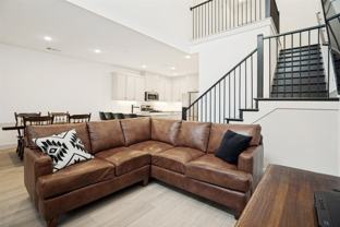 420 Parkside Dr - Photo 1 of 1