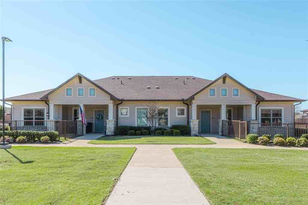 240 Washington St #201 - Photo 2 of 20