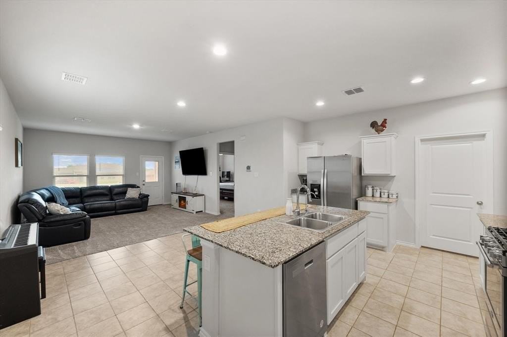 105 Greengate Dr - Photo 6 of 38